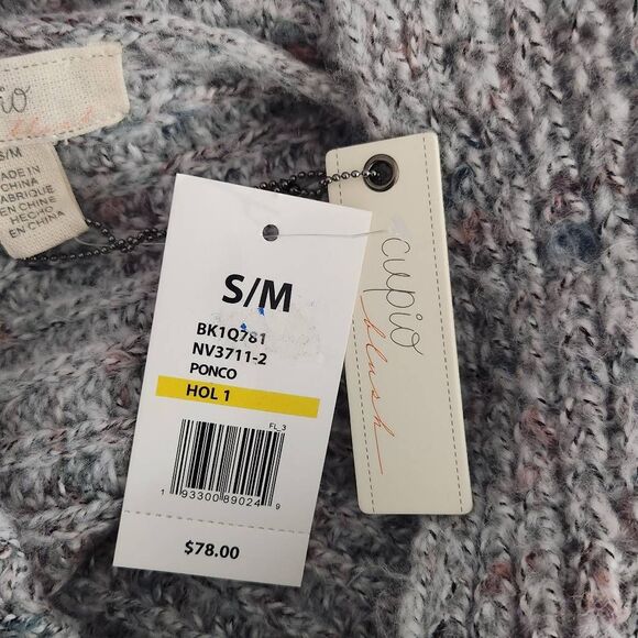 Cupio Gray Chunky Knit Poncho Sweater Size Small/Medium NWT Gray Hoodie Sweater - Picture 8 of 9